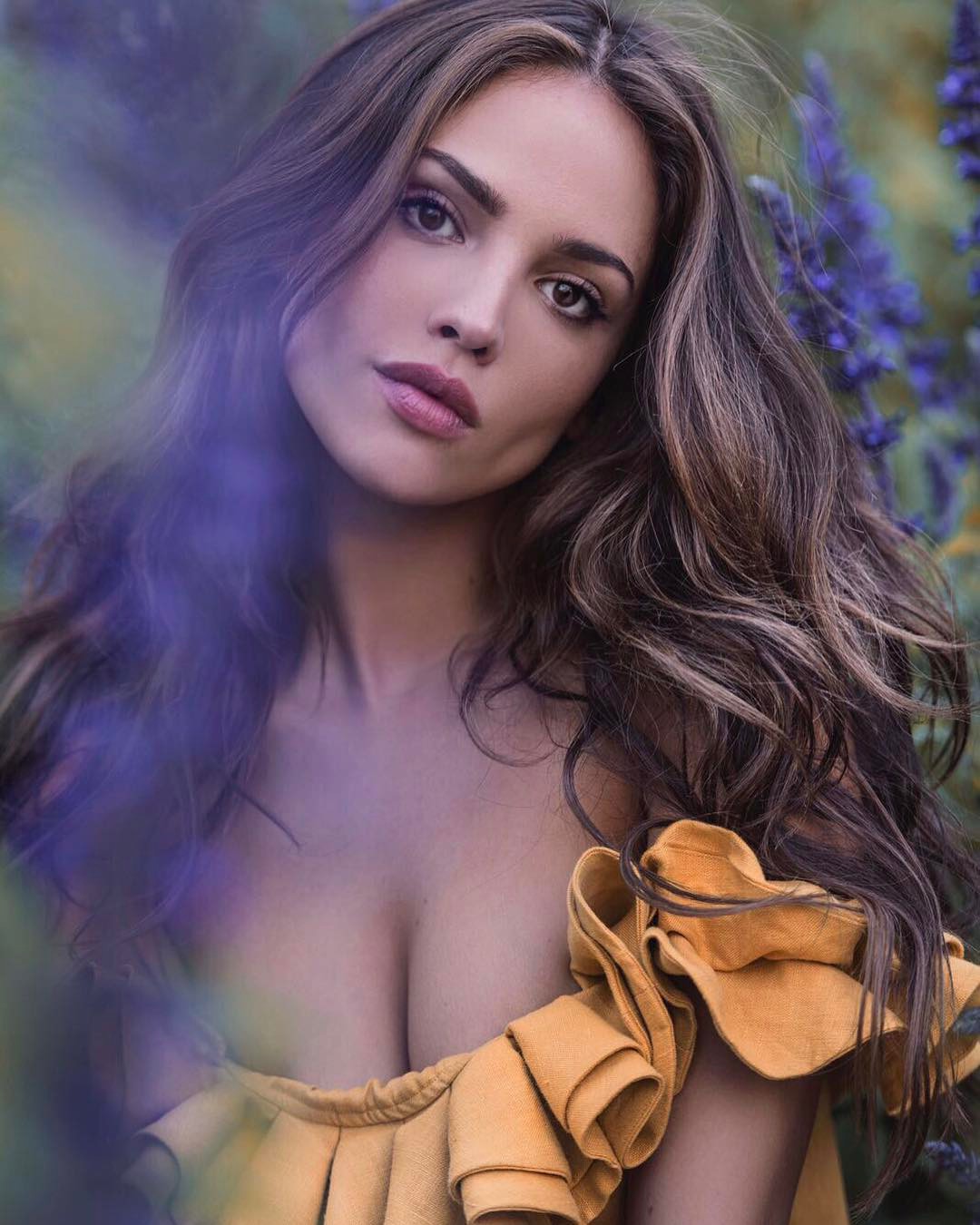 Mexican Actress Eiza Gonzalez Stunning Photos
